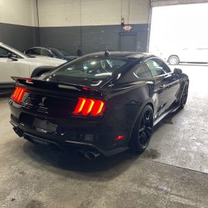 FORD MUSTANG SHELBY GT500 - 8