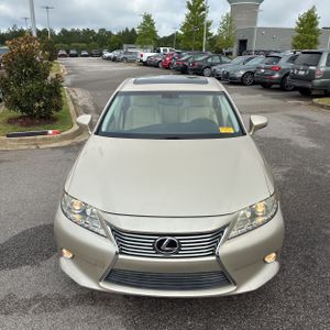 صورة 15 لـ 2014 Lexus ES 350 BASE