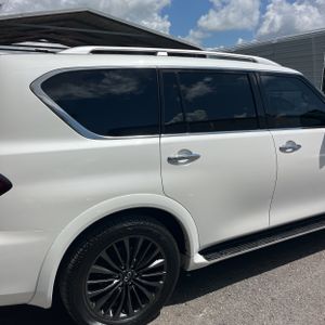 2023 Infiniti QX80 SENSORY 照片 9