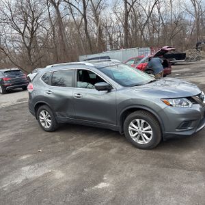 NISSAN ROGUE SV - 10