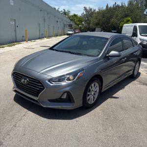 2019 Hyundai SONATA SE 照片 1