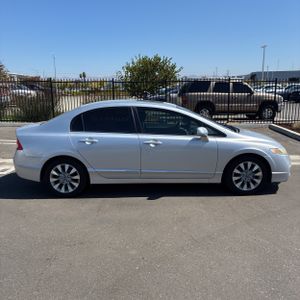 2010 Honda CIVIC EX-L 照片 10
