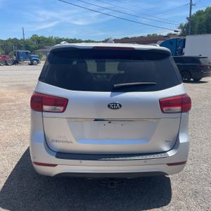 KIA SEDONA EX - 7