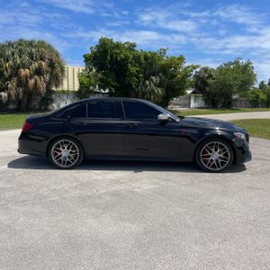 MERCEDES-BENZ E-CLASS AMG - 10