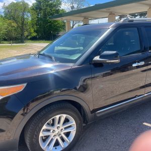 FORD EXPLORER XLT - 2