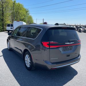 CHRYSLER PACIFICA TOURING L - 5