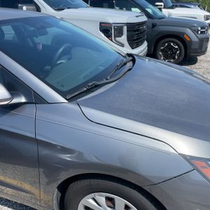 2019 Hyundai ELANTRA SE photo 9