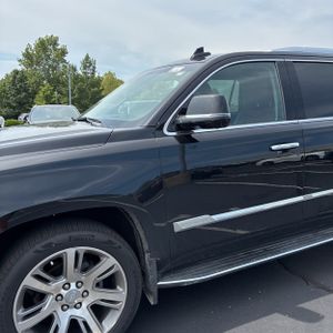 2015 Cadillac ESCALADE LUXURY — фото 2