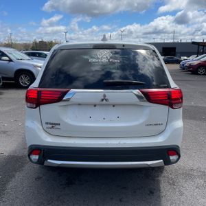 MITSUBISHI OUTLANDER ES - 6