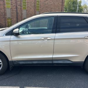 FORD EDGE SEL - 4