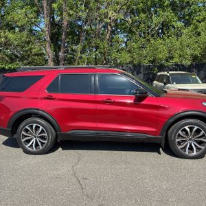 FORD EXPLORER ST - 10