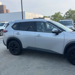 2021 Nissan ROGUE SV — миниатюра 11