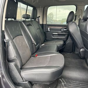 2017 RAM 3500 LARAMIE photo 39