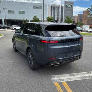 صورة 5 لـ 2024 LAND Rover RANGE ROVER SPORT P400 DYNAMIC SE
