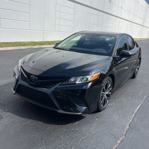 TOYOTA CAMRY - 1