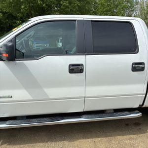 2013 FORD F-150 XLT photo 4