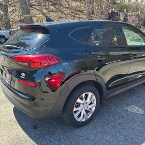 HYUNDAI TUCSON SE - 9