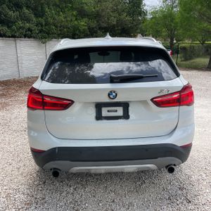 BMW X1 XDRIVE28I - 7