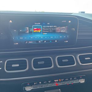 2020 Mercedes-BENZ GLS thumbnail 38