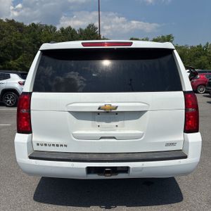 CHEVROLET SUBURBAN LT - 7