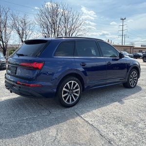 Audi Q7 Premium Plus - 8