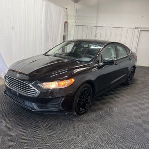 FORD FUSION SE - 1