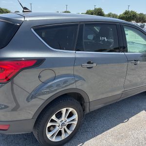 2019 FORD ESCAPE SE — фото 9