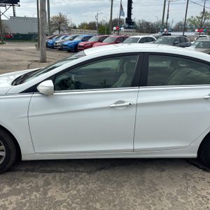 HYUNDAI SONATA GLS - 4