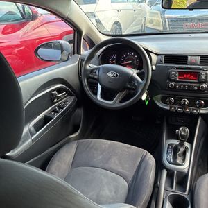 صورة مصغرة 27 لـ 2013 KIA RIO LX