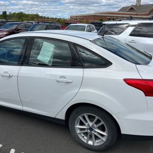 FORD FOCUS SE - 6