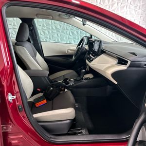صورة 31 لـ 2025 Toyota COROLLA LE