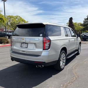 CHEVROLET SUBURBAN PREMIER - 8