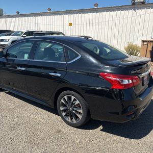2019 Nissan SENTRA SR 照片 6