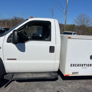 FORD F-550 CHASSIS XL - 4