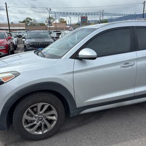 HYUNDAI TUCSON SEL - 2