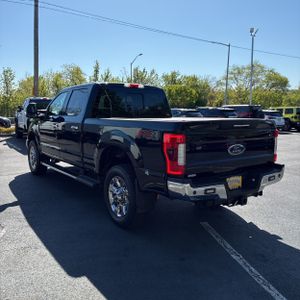 FORD F-250 SUPER DUTY LARIAT - 5