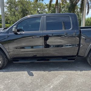 2023 RAM 1500 REBEL 照片 4