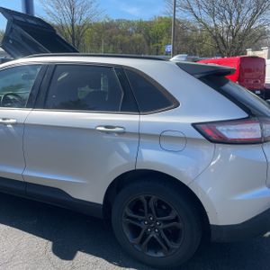 FORD EDGE SEL - 6