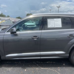 2025 AUDI Q7 PREMIUM PLUS photo 4