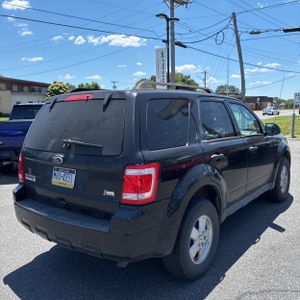 FORD ESCAPE XLT - 8