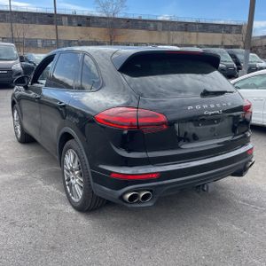 PORSCHE CAYENNE S - 5