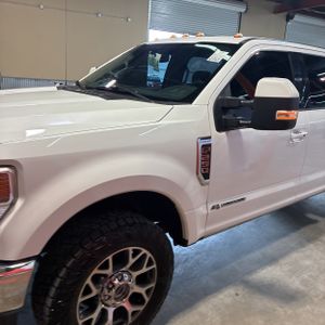 FORD F-250 SUPER DUTY LARIAT - 2
