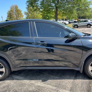 2017 Honda HR-V LX 照片 11