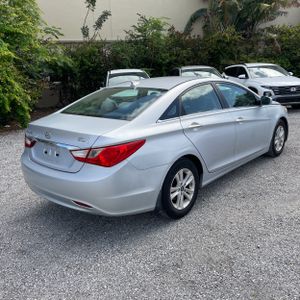 HYUNDAI SONATA GLS - 8