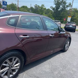 2020 KIA OPTIMA LX photo 9