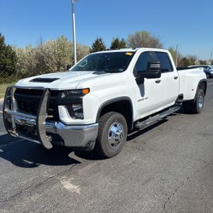 CHEVROLET SILVERADO - 1