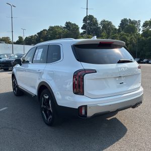 2024 KIA TELLURIDE EX photo 5