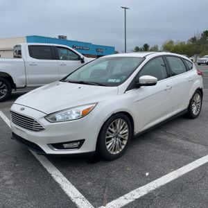 FORD FOCUS TITANIUM - 1