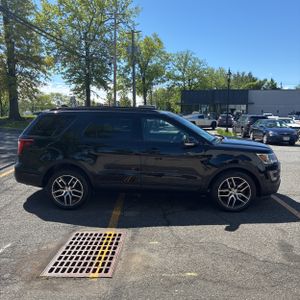 FORD EXPLORER SPORT - 10
