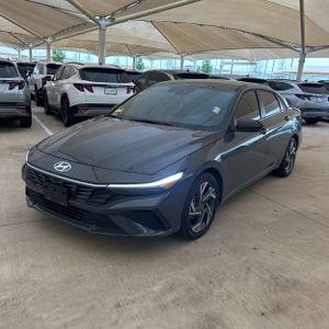 HYUNDAI ELANTRA SEL SPORT - 1